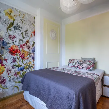 Apartment Handcrafted Apartment-25 Min Walk To Center-free Street Parking